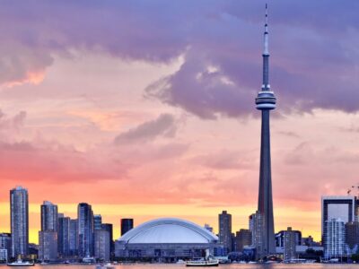 Toronto Lester B. Pearson International Airport (YYZ)