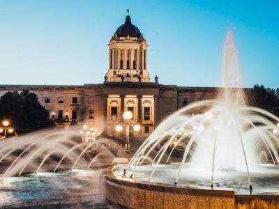 Winnipeg / James Armstrong Richardson International Airport (YWG)